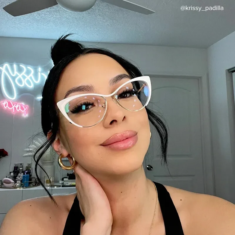 Sydney White Glasses 7