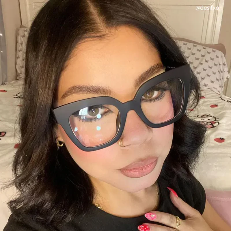 Elektra Black Glasses 11