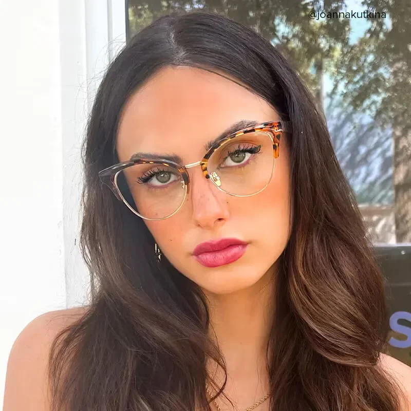 Dalila Tortoise Glasses 11