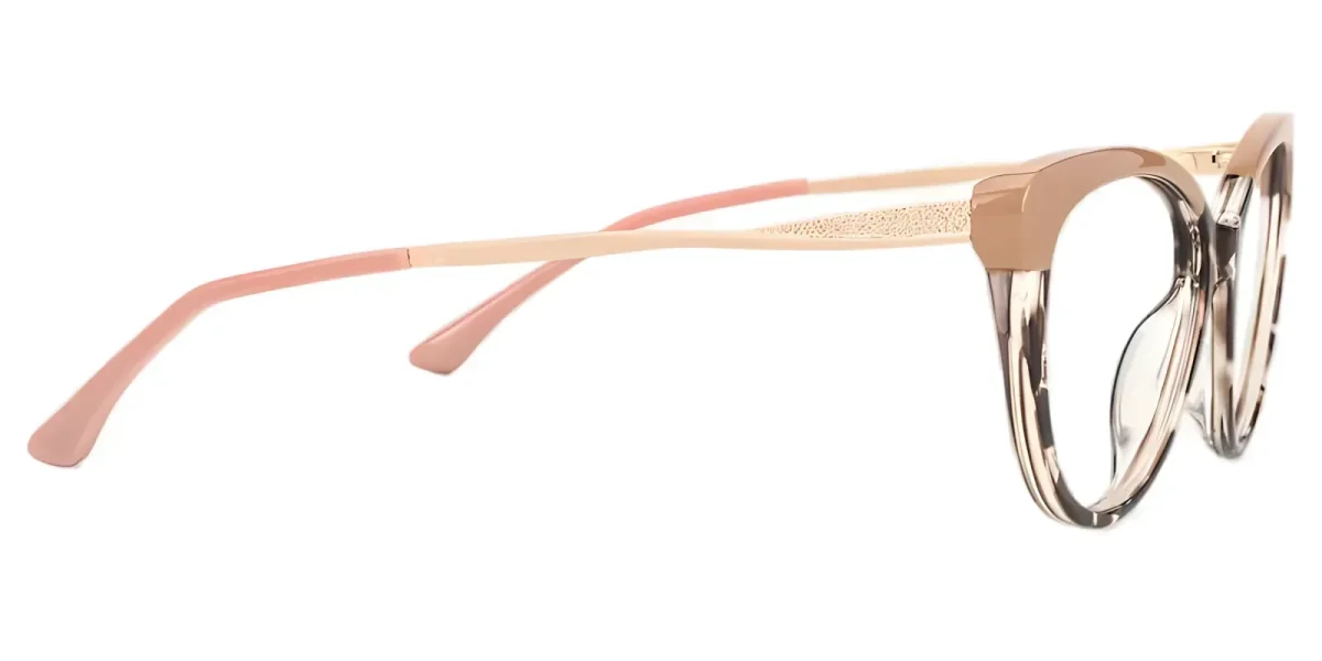 Sarah Cameo-Brown Glasses 2