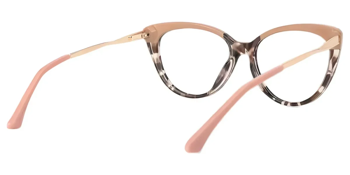 Sarah Cameo-Brown Glasses 3