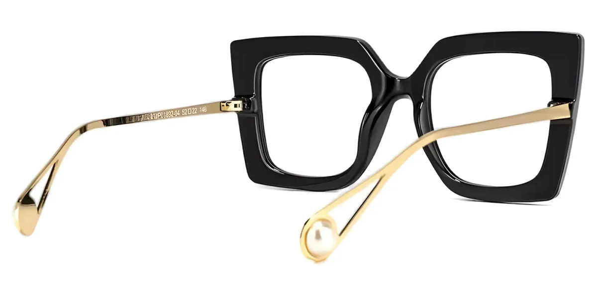 Vernetta Black Glasses 3