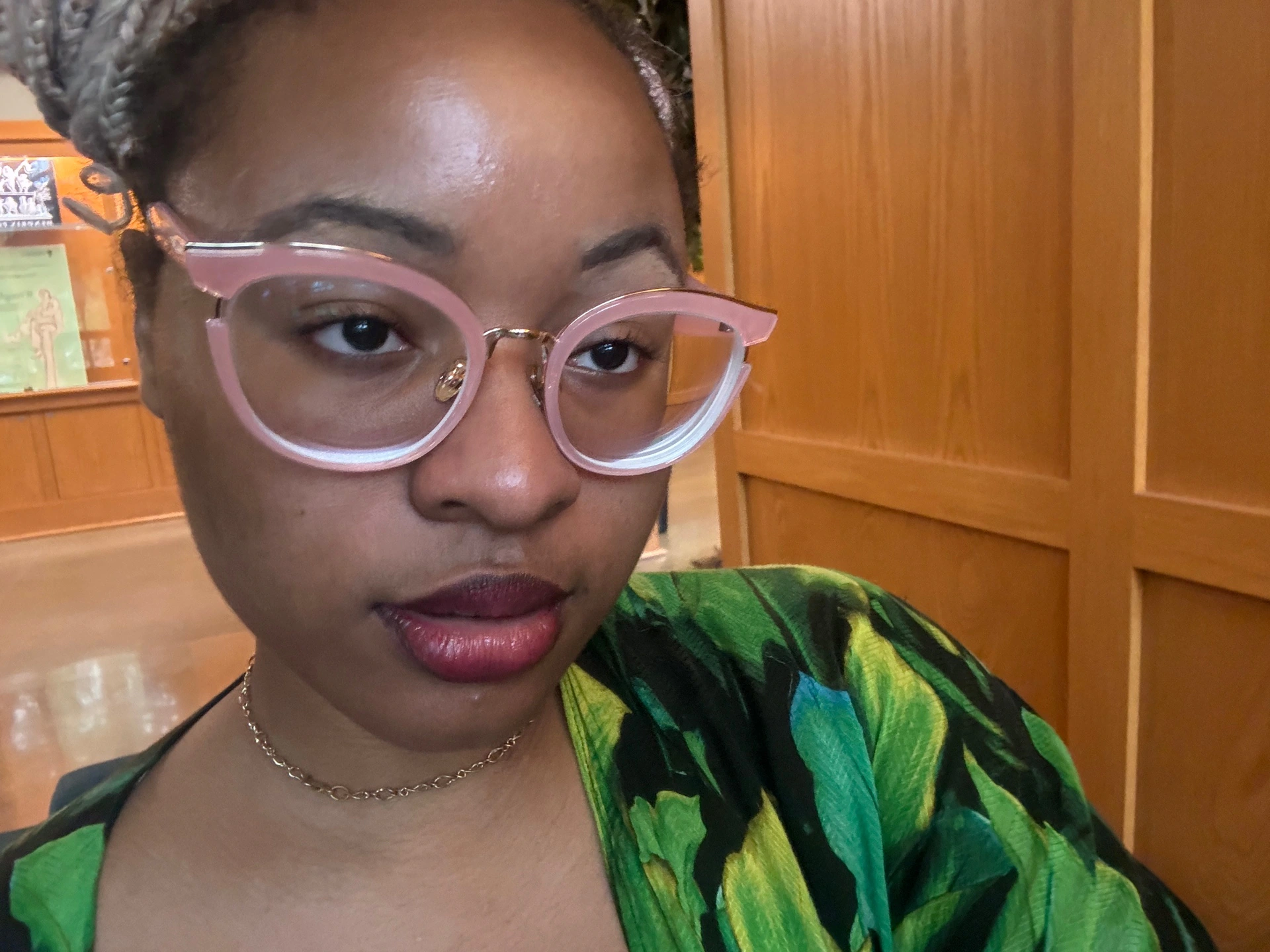 Review image from Ywwkebbh 1